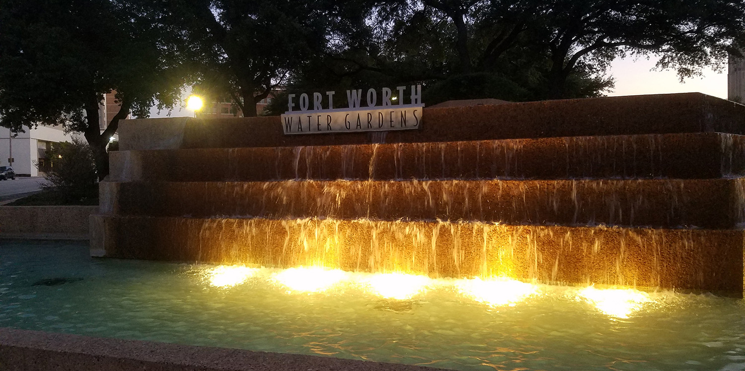 the entrance to the Fort Worth Water Garden